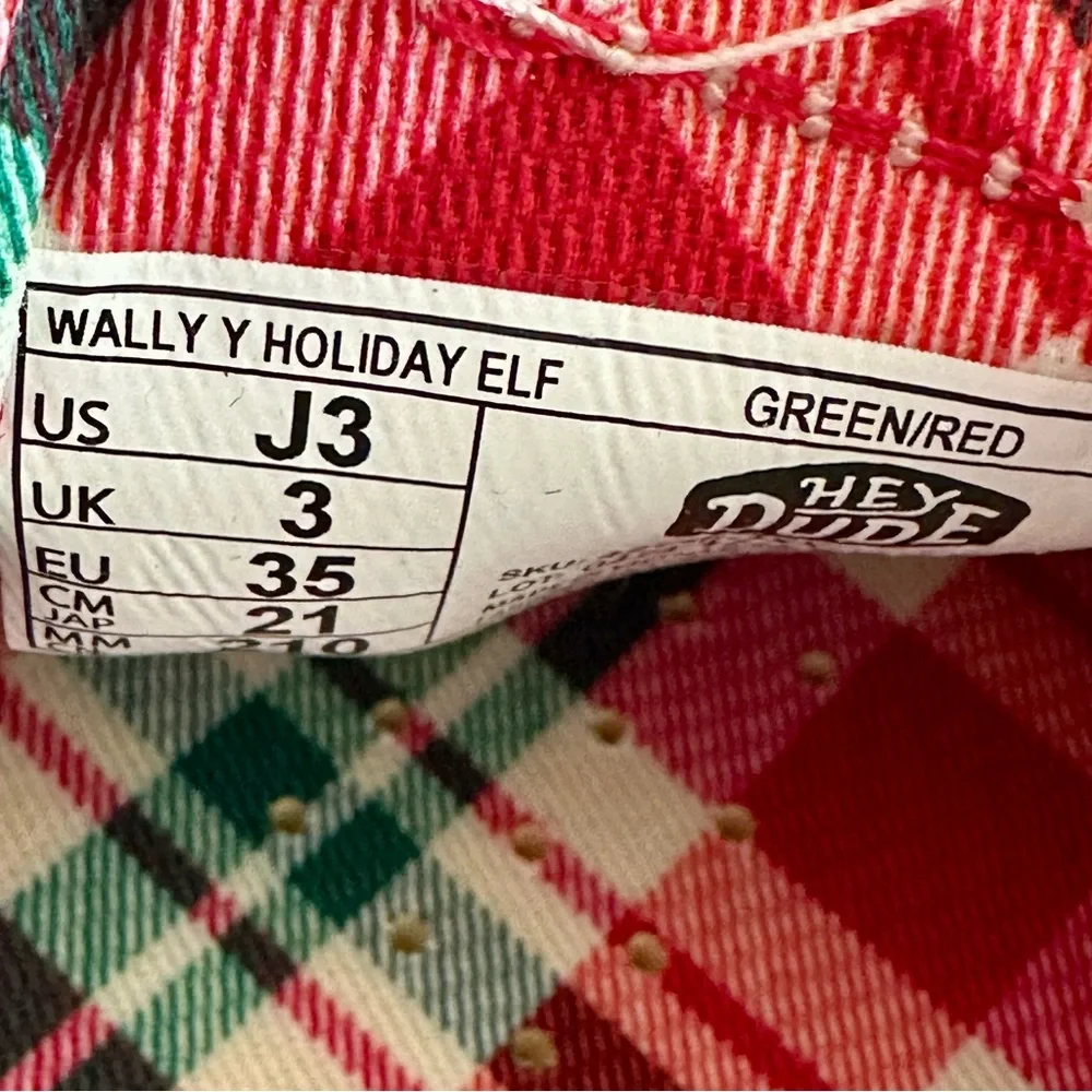 NWT-Hey Dude Big Kids Wally Holiday Elf Green and Red Shoes- Junior Size 3